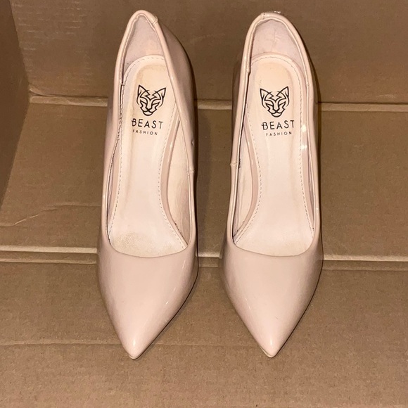 Shoes - Picture 3 of 6